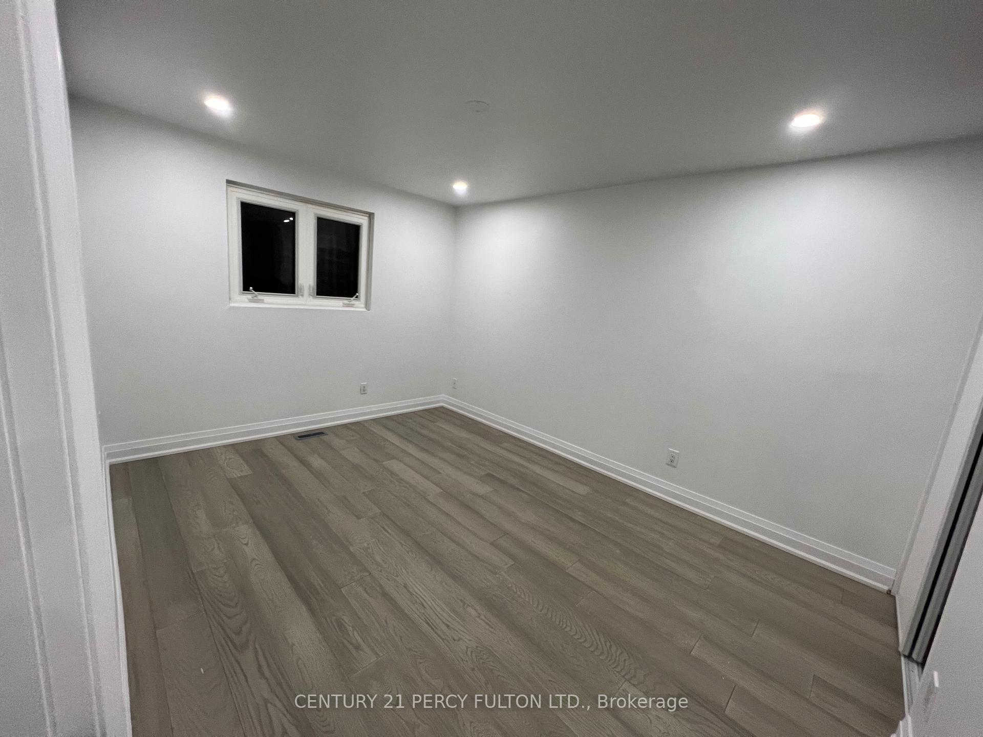 54 Howell Sq, Toronto, ON M1B1C4 | 3 Bedroom 4 Bathroom Detached House | Image 9