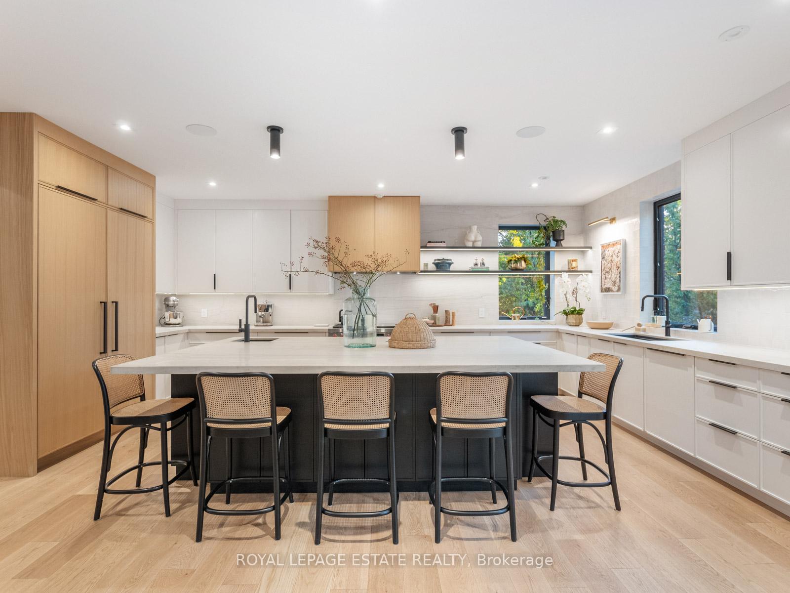 18 Munro Park Ave, Toronto, ON M4E3M3 | 4 Bedroom 5 Bathroom Detached House | Image 11