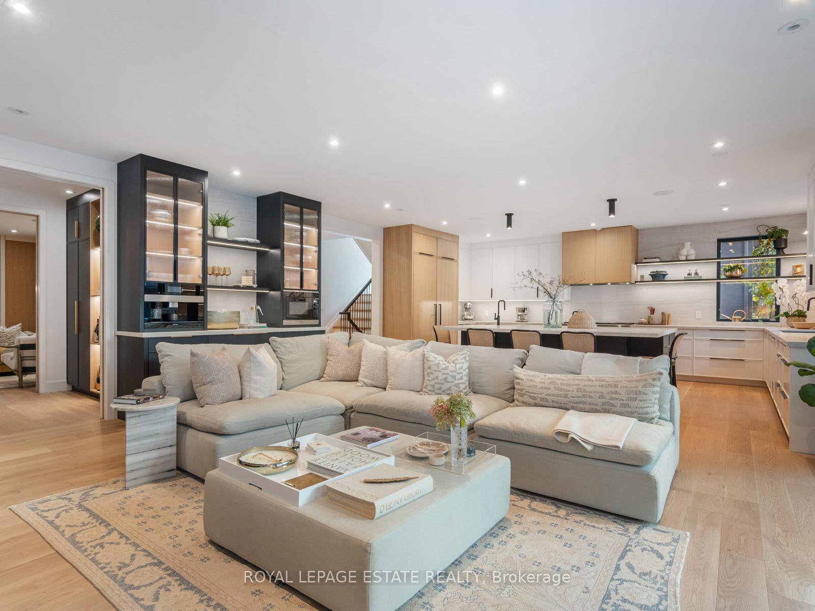 18 Munro Park Ave, Toronto, ON M4E3M3 | 4 Bedroom 5 Bathroom Detached House | Image 13