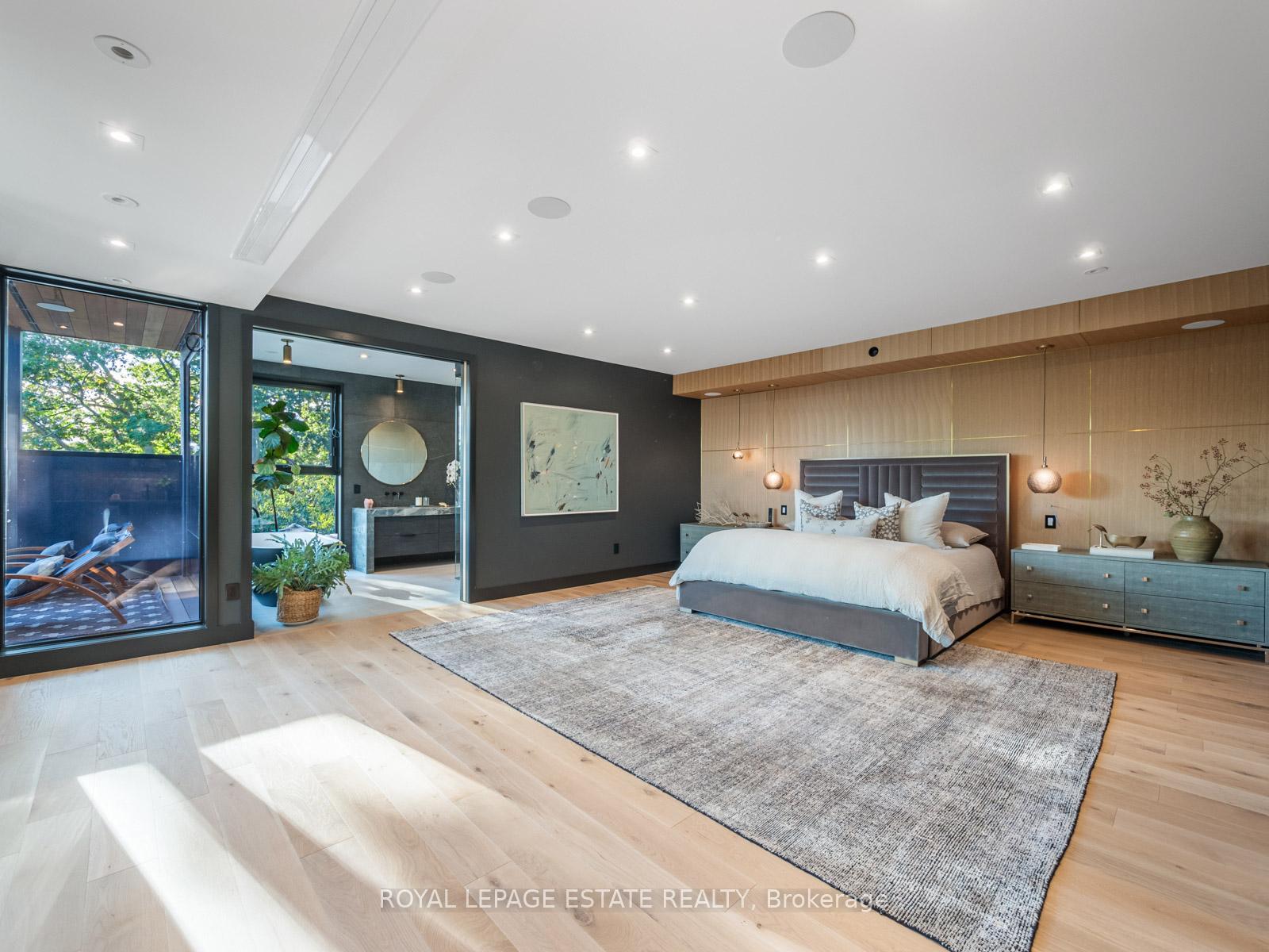 18 Munro Park Ave, Toronto, ON M4E3M3 | 4 Bedroom 5 Bathroom Detached House | Image 24