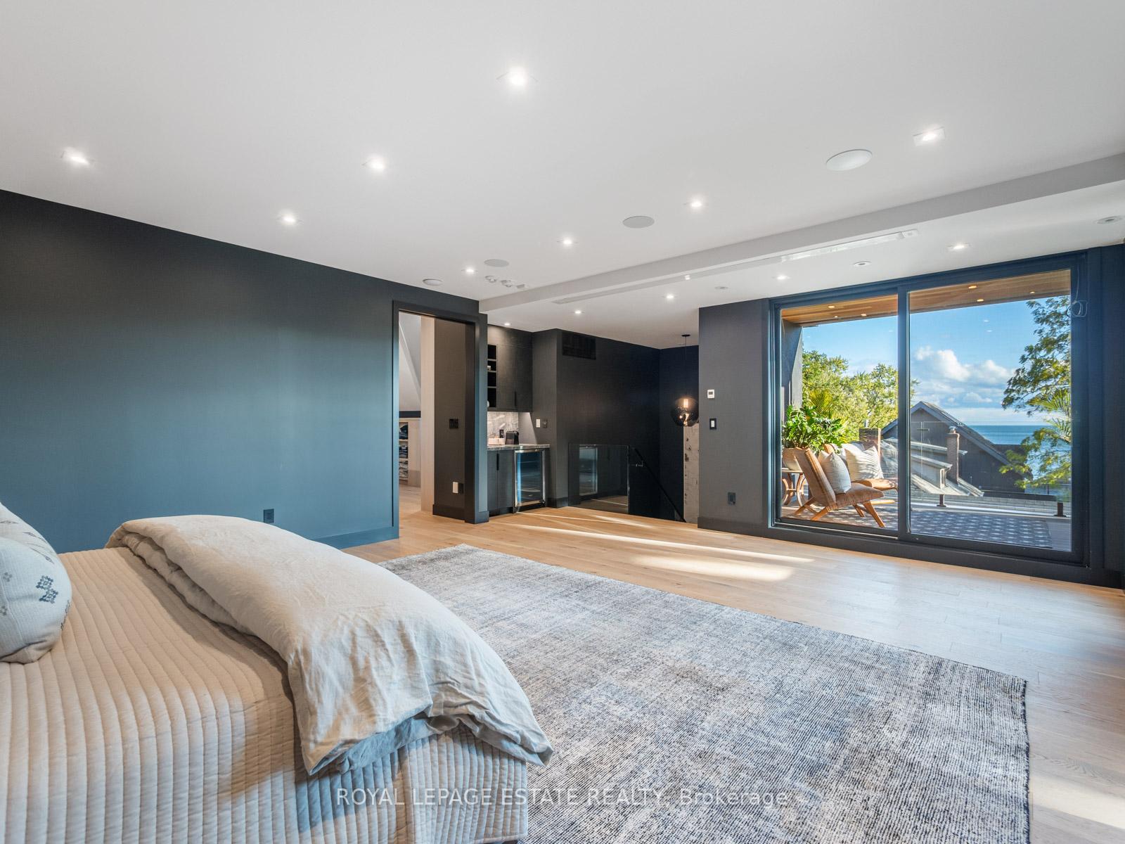 18 Munro Park Ave, Toronto, ON M4E3M3 | 4 Bedroom 5 Bathroom Detached House | Image 25