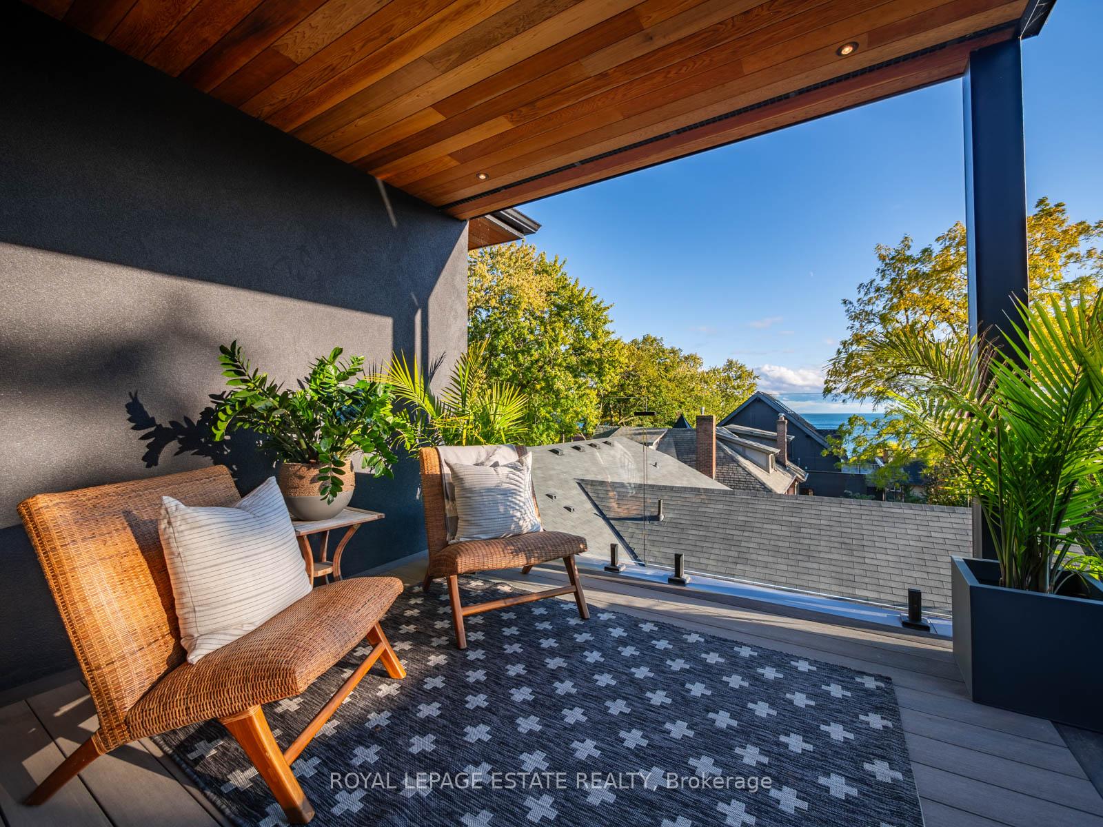 18 Munro Park Ave, Toronto, ON M4E3M3 | 4 Bedroom 5 Bathroom Detached House | Image 27