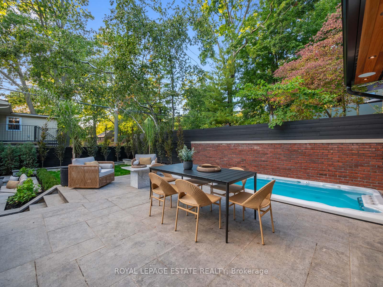 18 Munro Park Ave, Toronto, ON M4E3M3 | 4 Bedroom 5 Bathroom Detached House | Image 33