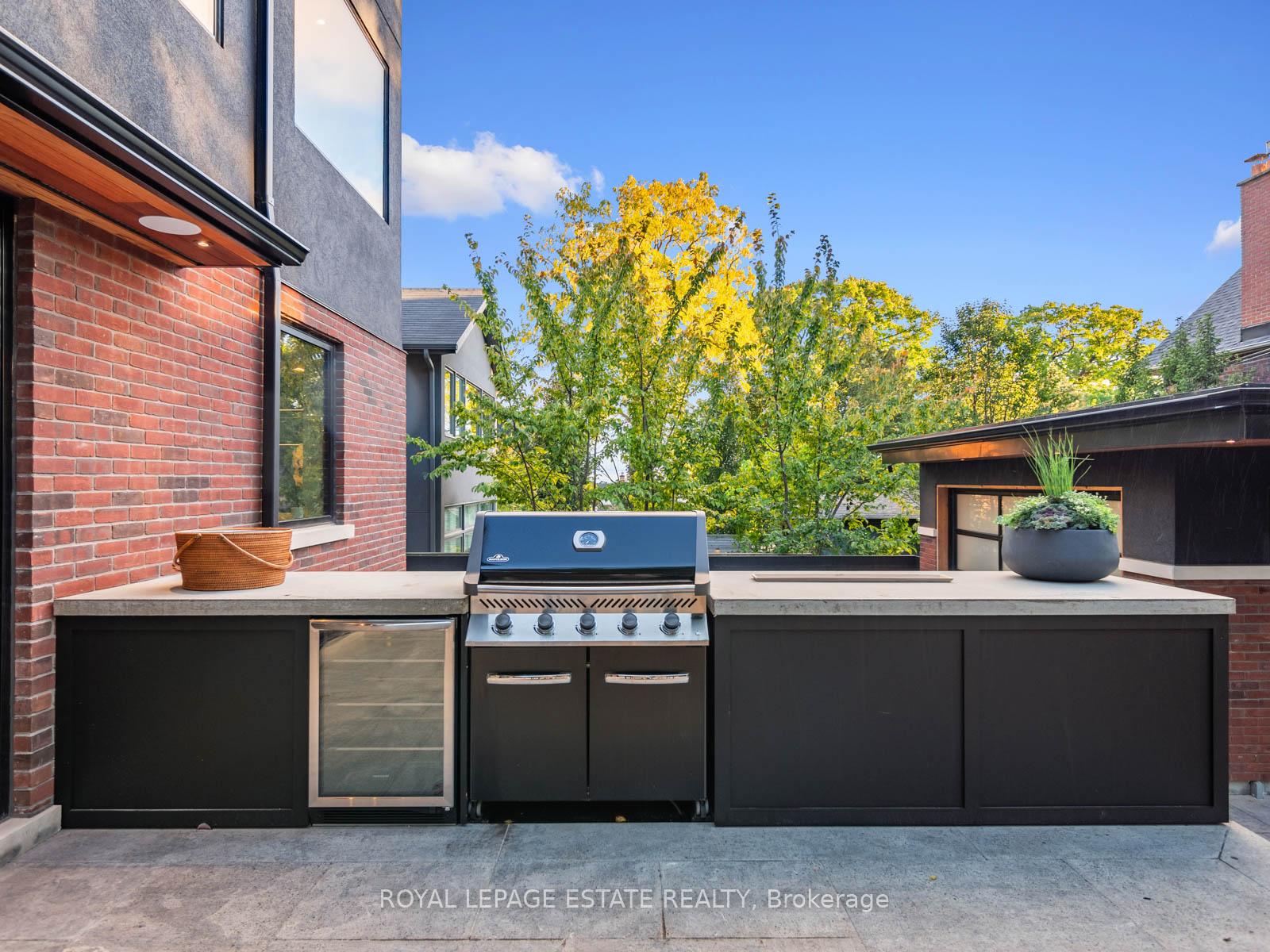 18 Munro Park Ave, Toronto, ON M4E3M3 | 4 Bedroom 5 Bathroom Detached House | Image 34