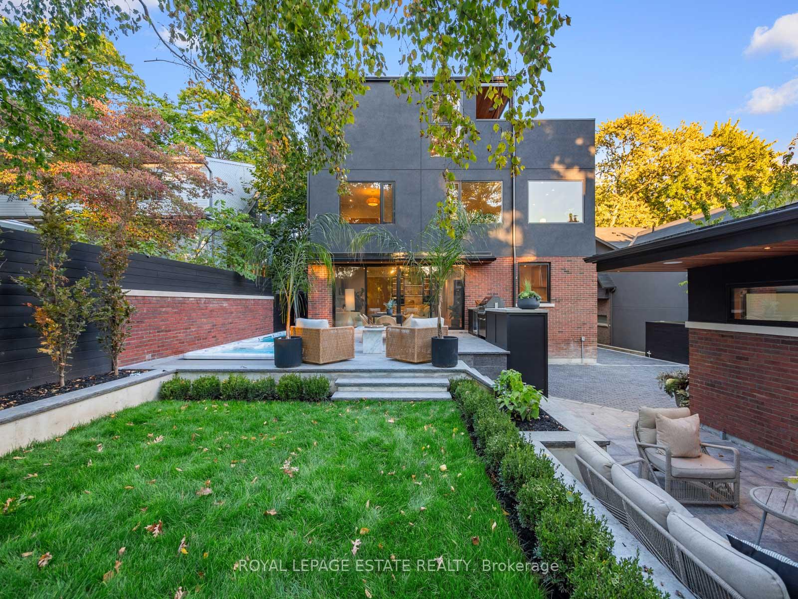 18 Munro Park Ave, Toronto, ON M4E3M3 | 4 Bedroom 5 Bathroom Detached House | Image 39