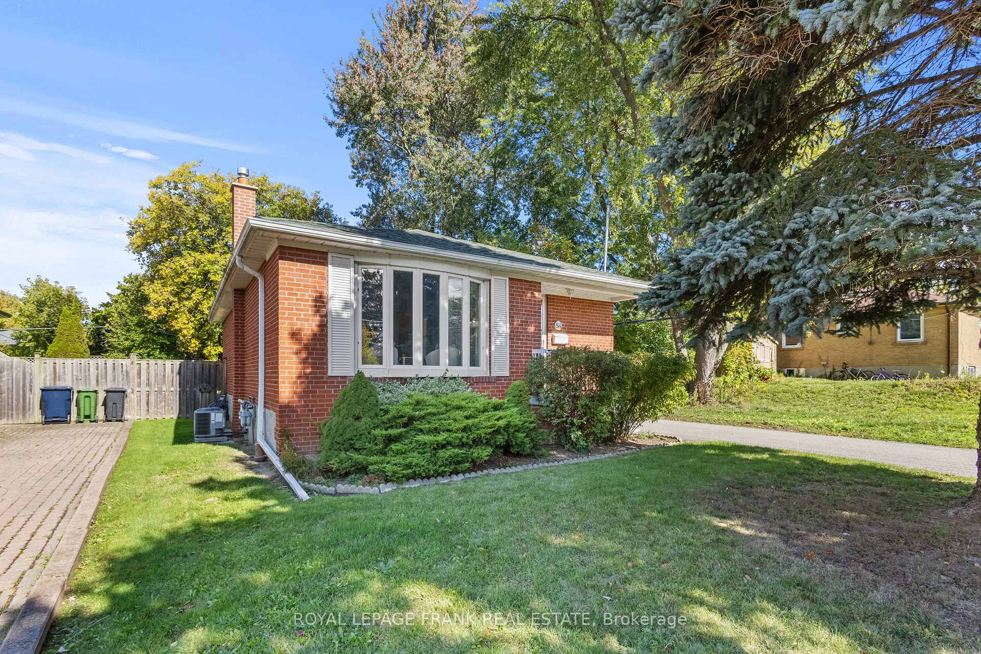 84 Chestermere Blvd, Toronto, ON M1J2Y1 | 3 Bedroom 2 Bathroom Detached House | Image 1