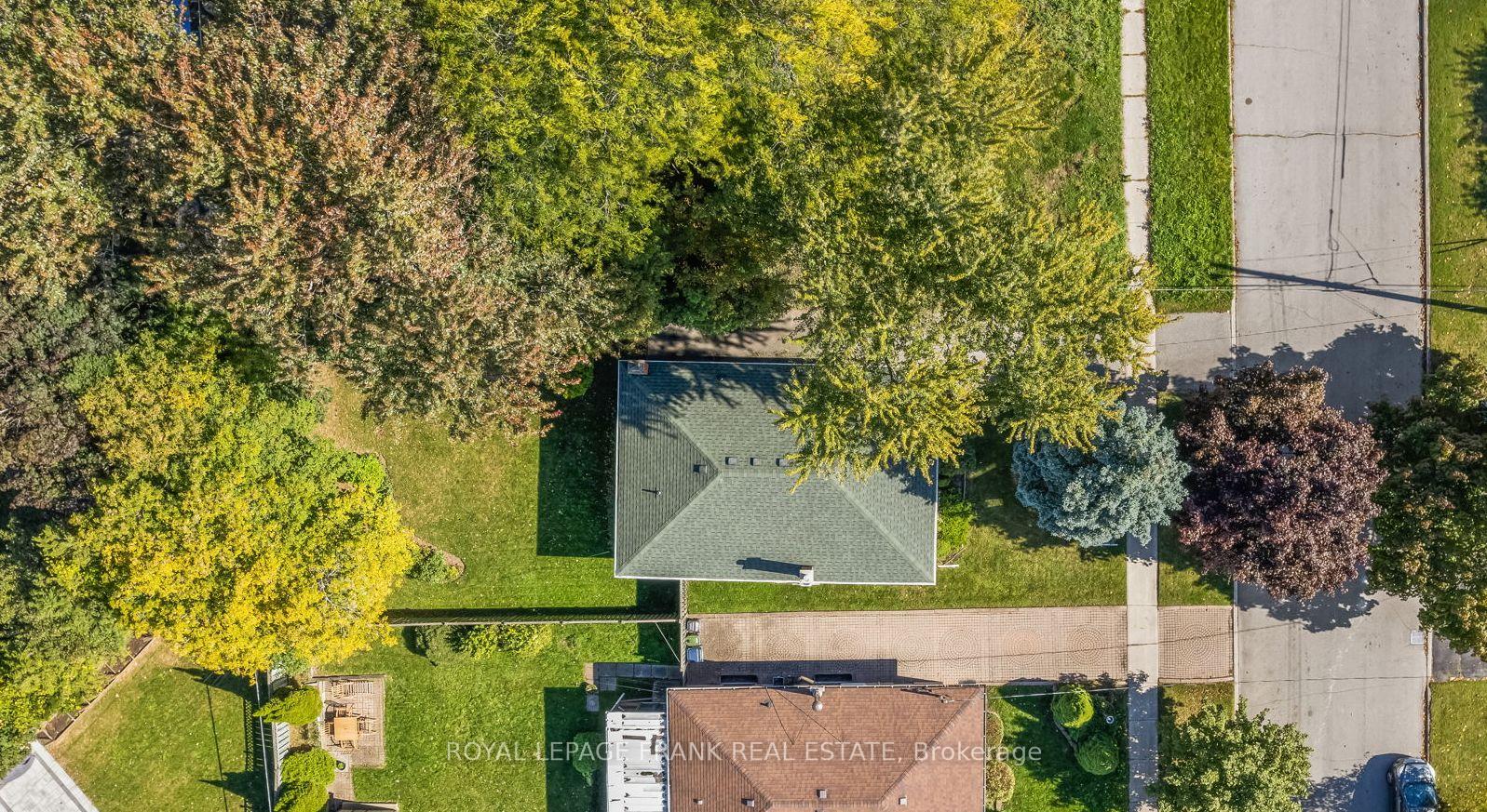 84 Chestermere Blvd, Toronto, ON M1J2Y1 | 3 Bedroom 2 Bathroom Detached House | Image 3