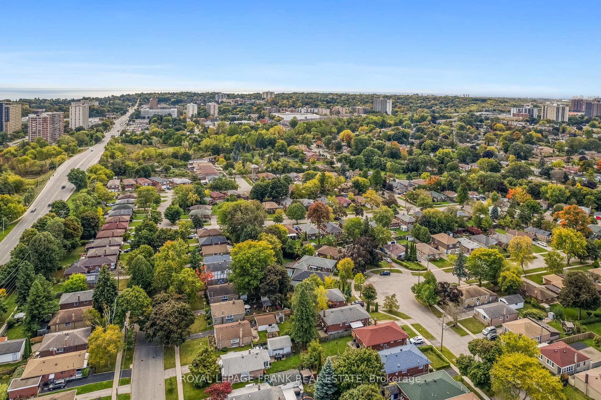 84 Chestermere Blvd, Toronto, ON M1J2Y1 | 3 Bedroom 2 Bathroom Detached House | Image 4