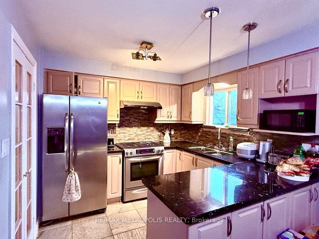 4 Shepmore Terr, Toronto, ON M1B3H4 | 3 Bedroom 2 Bathroom Detached House | Image 11