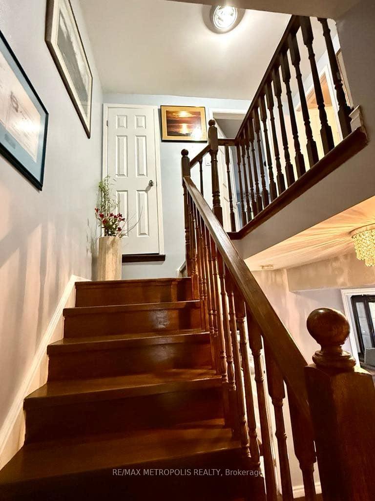4 Shepmore Terr, Toronto, ON M1B3H4 | 3 Bedroom 2 Bathroom Detached House | Image 19