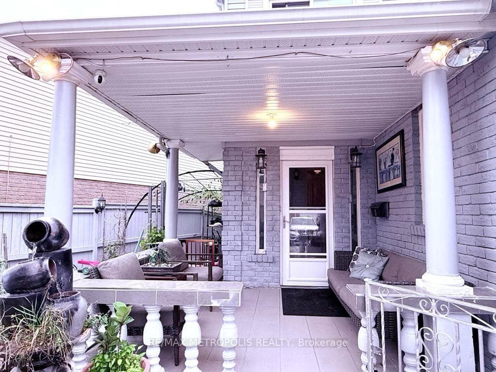 4 Shepmore Terr, Toronto, ON M1B3H4 | 3 Bedroom 2 Bathroom Detached House | Image 2