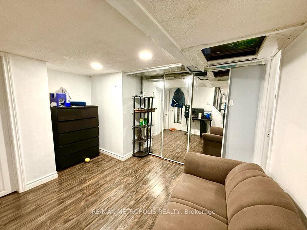4 Shepmore Terr, Toronto, ON M1B3H4 | 3 Bedroom 2 Bathroom Detached House | Image 27