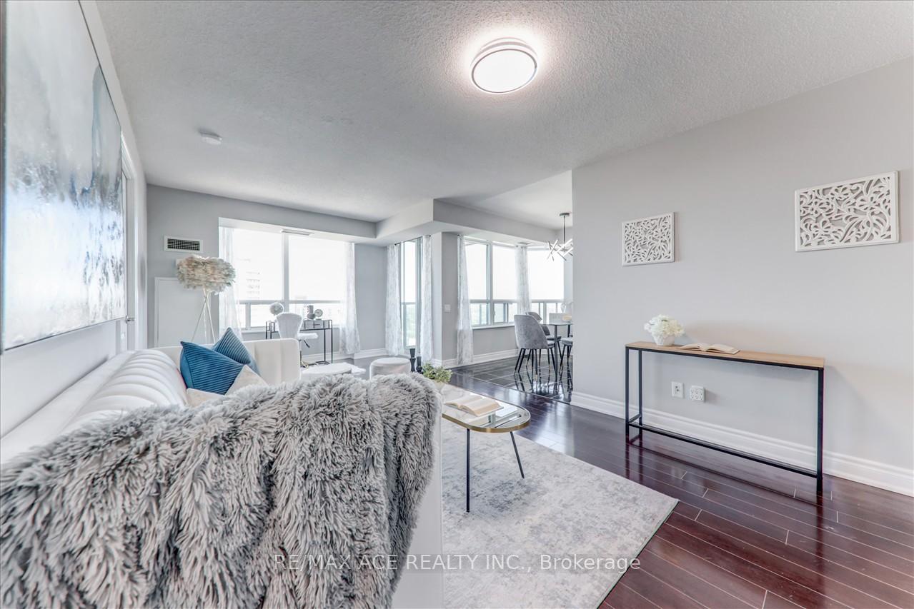 #2009 - 61 Town Centre Crt, Toronto, ON M1P5C5 | 2 Bedroom 2 Bathroom Condo Apt | Image 11