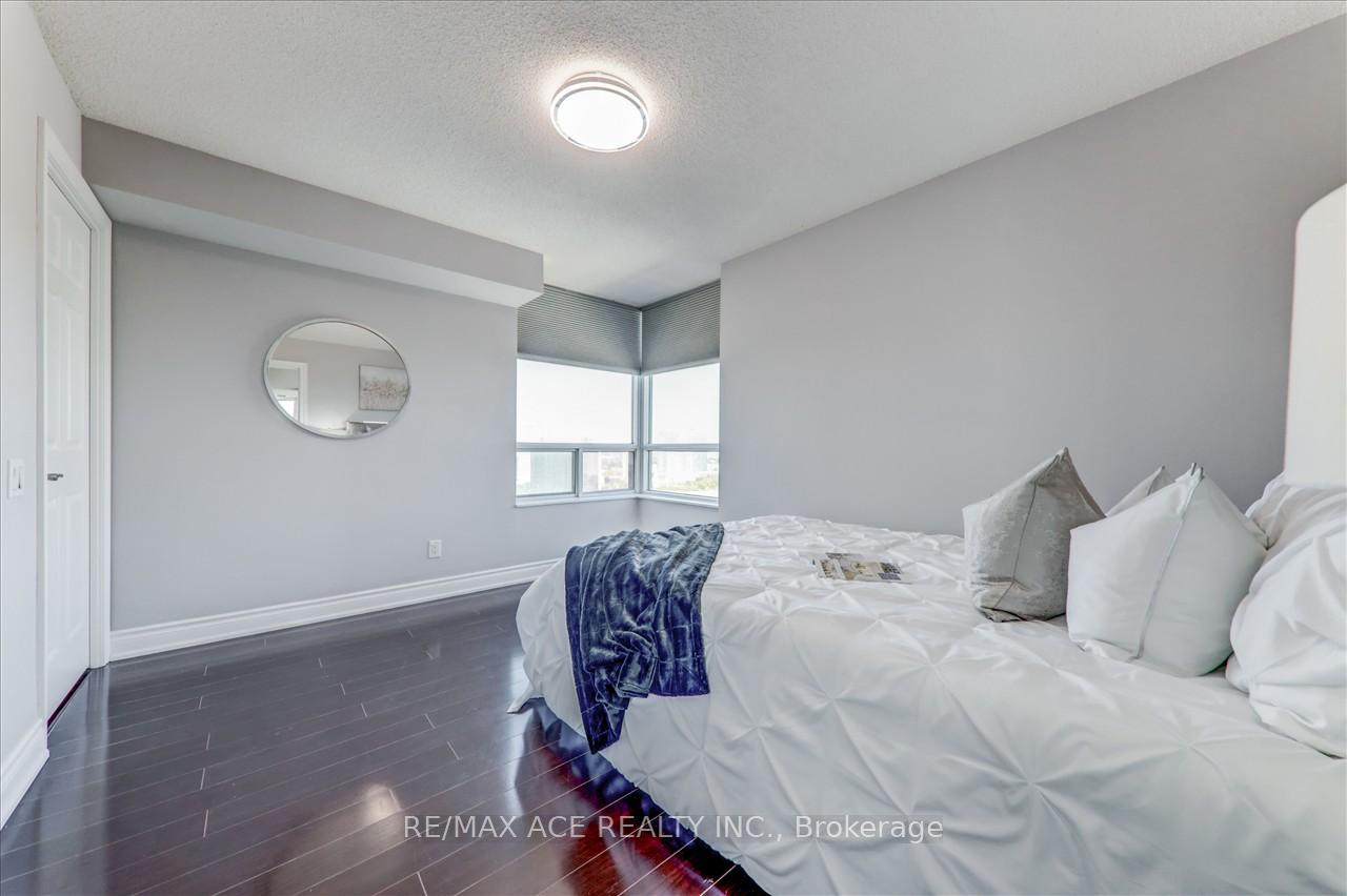 #2009 - 61 Town Centre Crt, Toronto, ON M1P5C5 | 2 Bedroom 2 Bathroom Condo Apt | Image 20