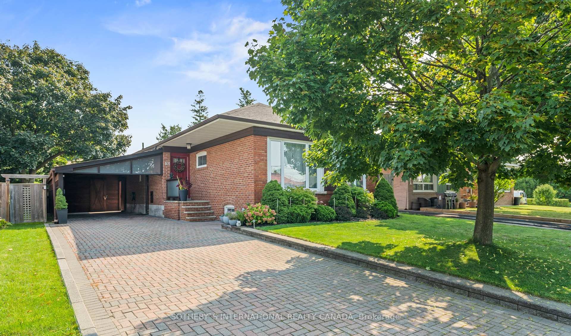 101 Crocus Dr, Toronto, ON M1R4T3 | 3 Bedroom 2 Bathroom Detached House | Image 1