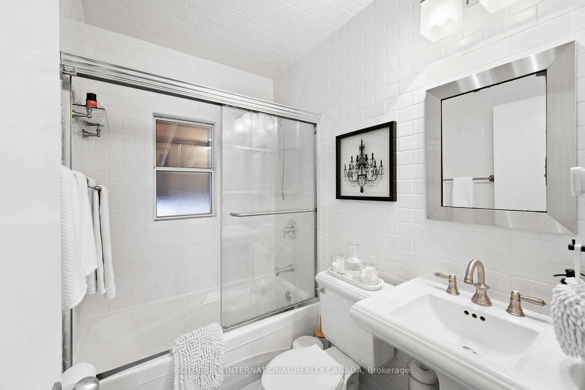 101 Crocus Dr, Toronto, ON M1R4T3 | 3 Bedroom 2 Bathroom Detached House | Image 21