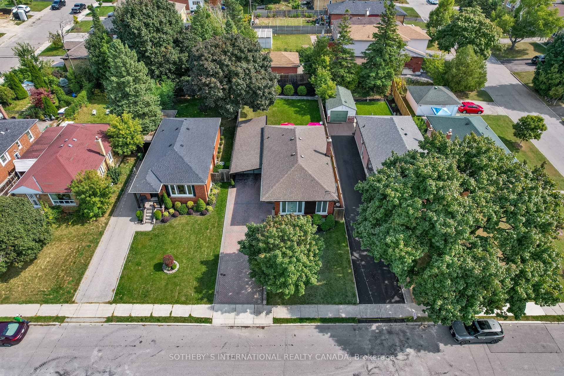 101 Crocus Dr, Toronto, ON M1R4T3 | 3 Bedroom 2 Bathroom Detached House | Image 40