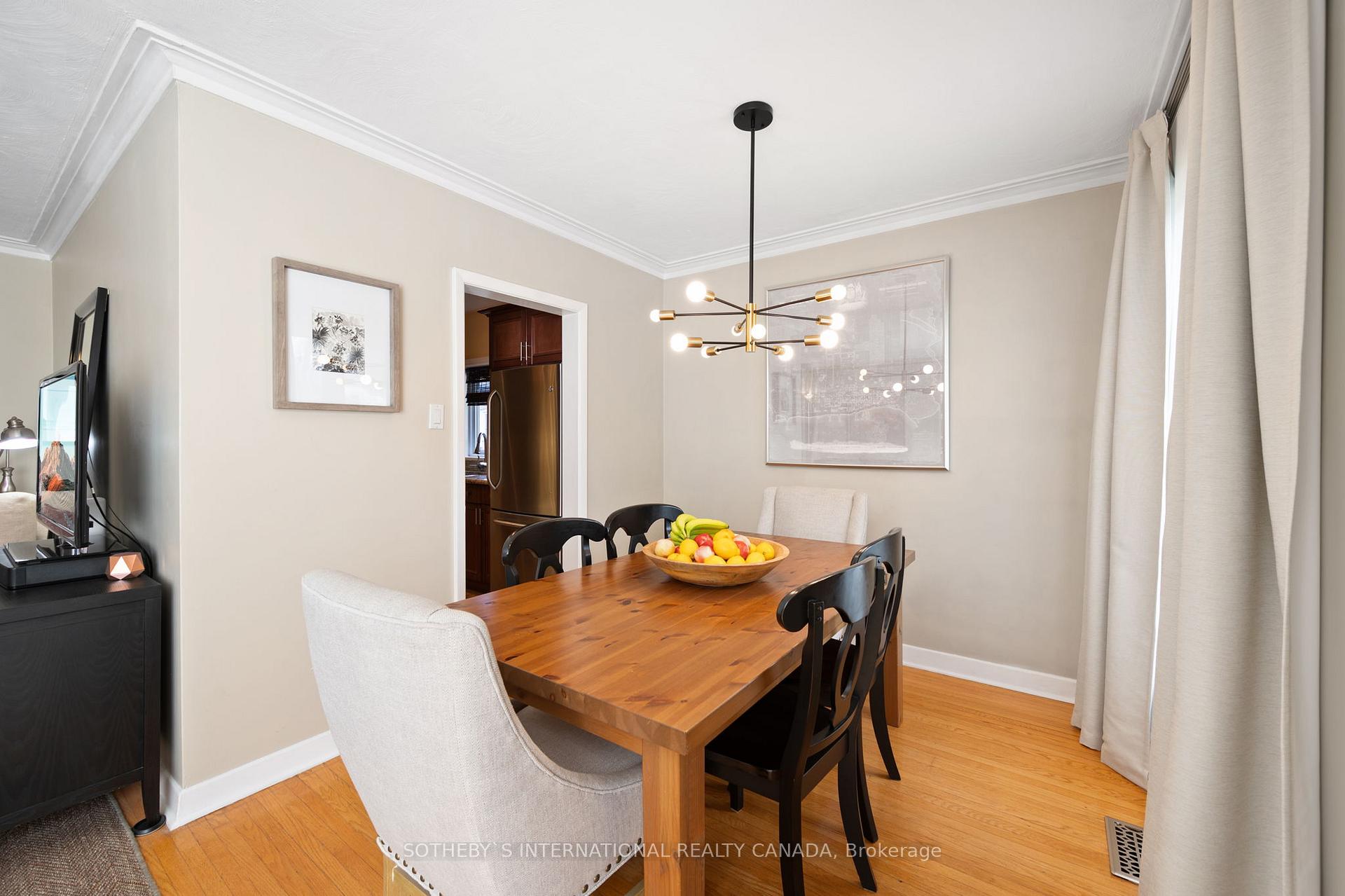 101 Crocus Dr, Toronto, ON M1R4T3 | 3 Bedroom 2 Bathroom Detached House | Image 8