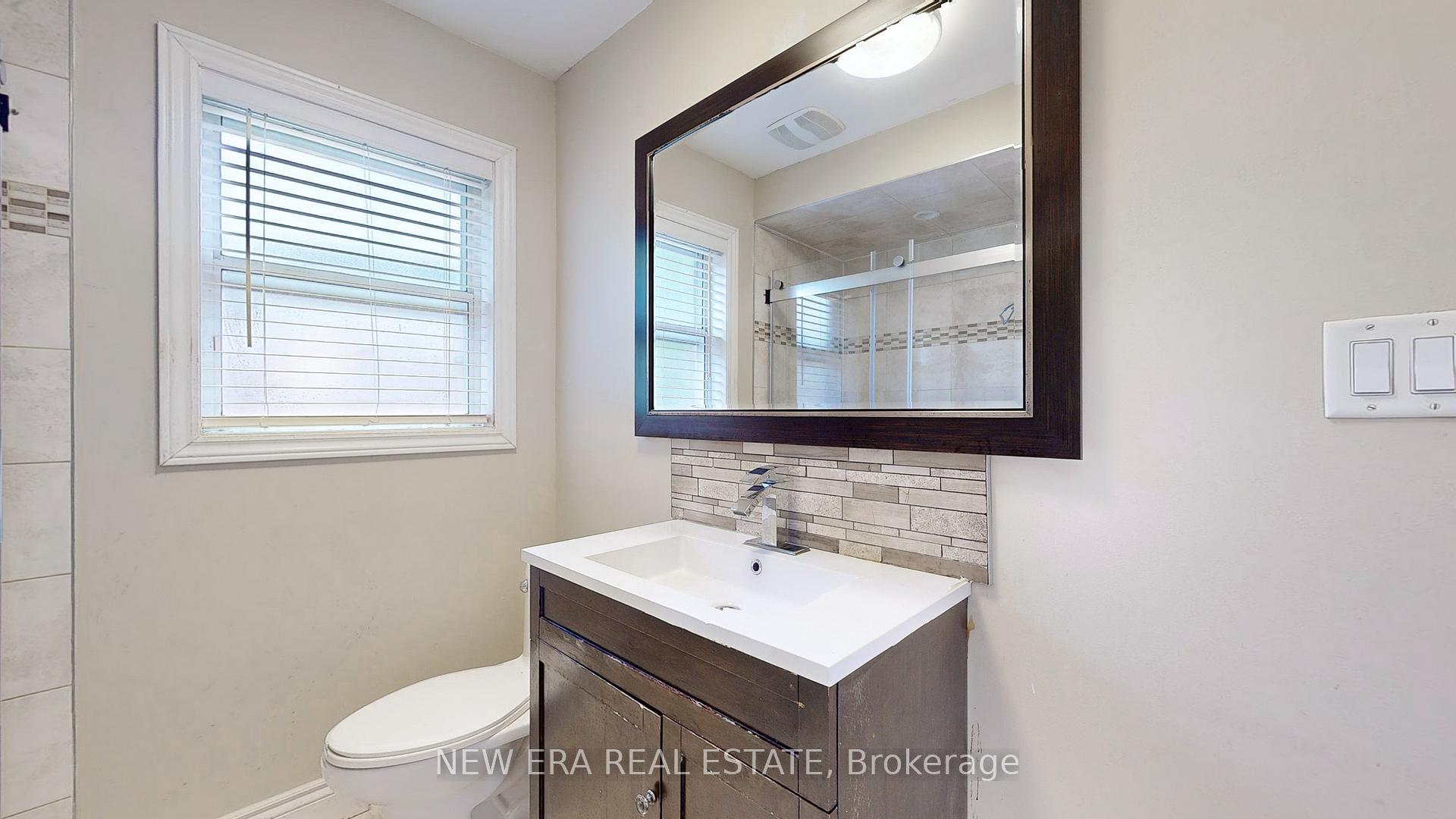 1 Fairbourne Cres, Toronto, ON M1L3M6 | 2 Bedroom 2 Bathroom Detached House | Image 16