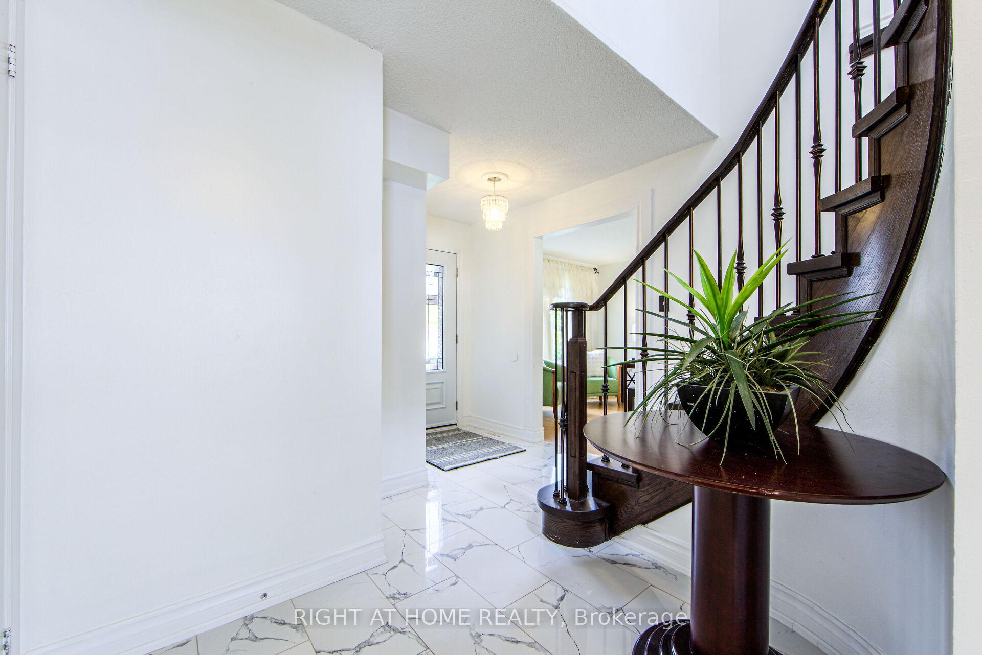 70 Longsword Dr, Toronto, ON M1V3A3 | 4 Bedroom 4 Bathroom Detached House | Image 13