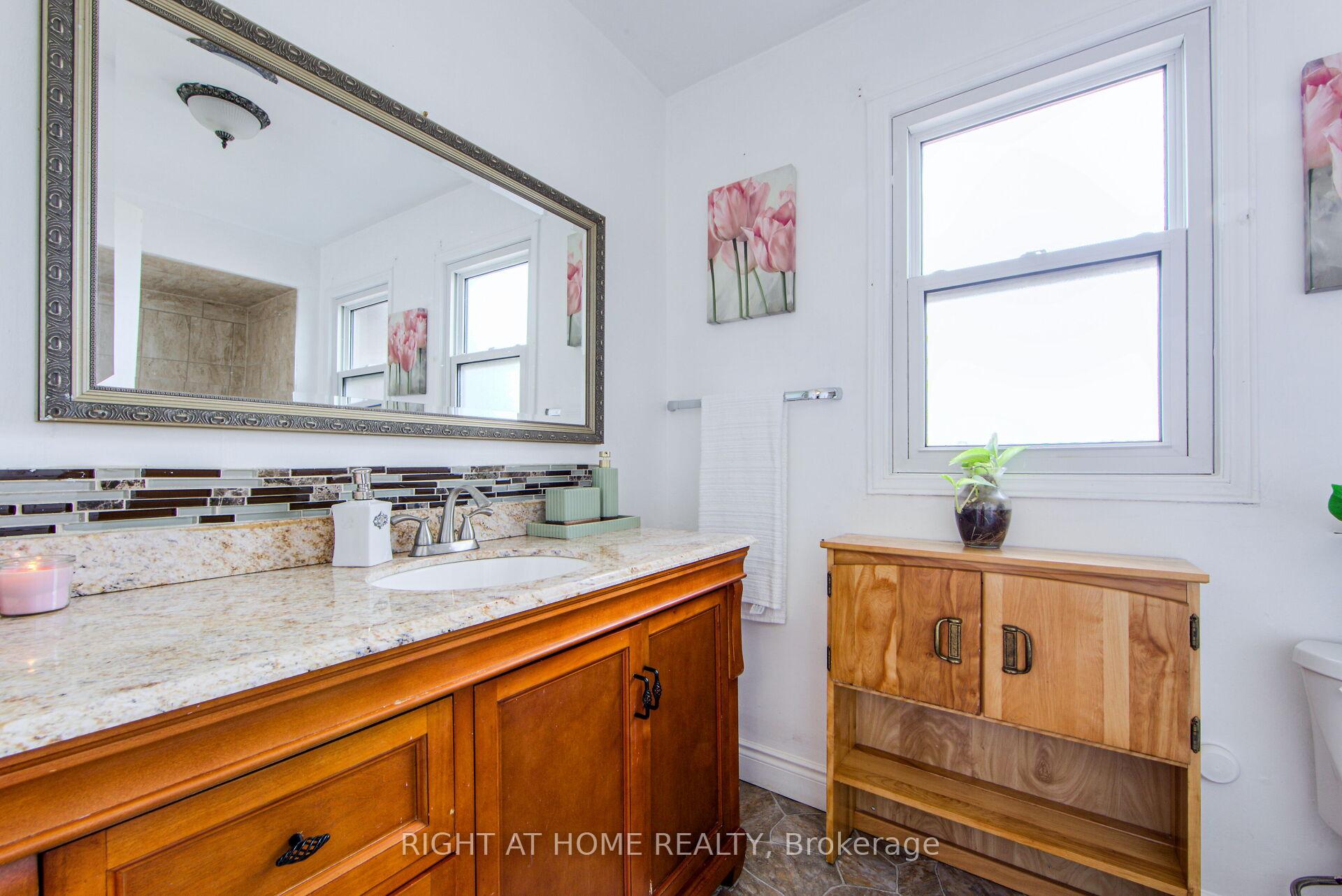 70 Longsword Dr, Toronto, ON M1V3A3 | 4 Bedroom 4 Bathroom Detached House | Image 17