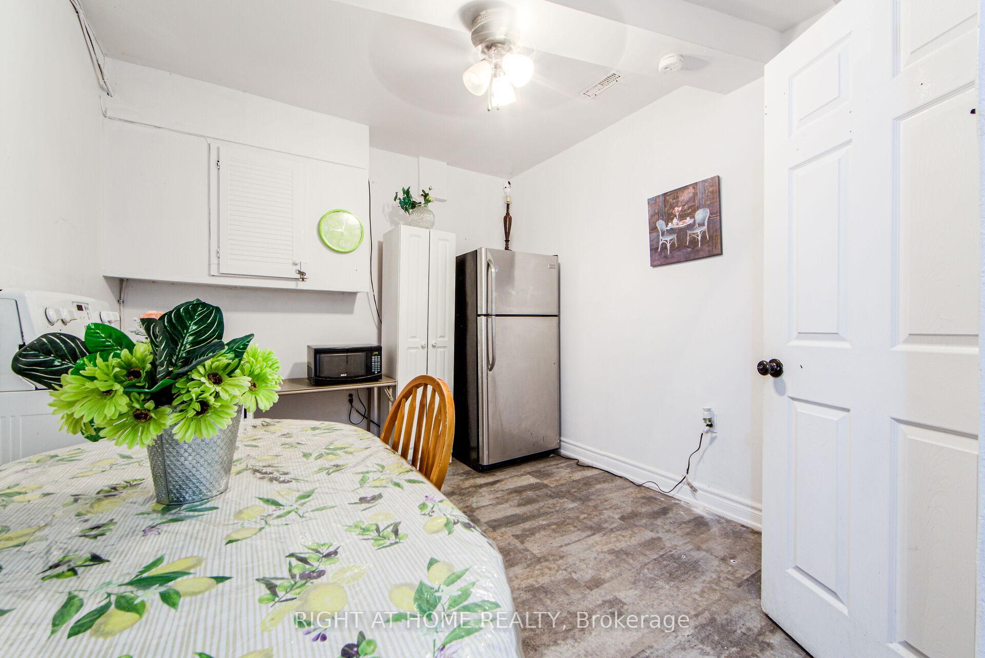 70 Longsword Dr, Toronto, ON M1V3A3 | 4 Bedroom 4 Bathroom Detached House | Image 27