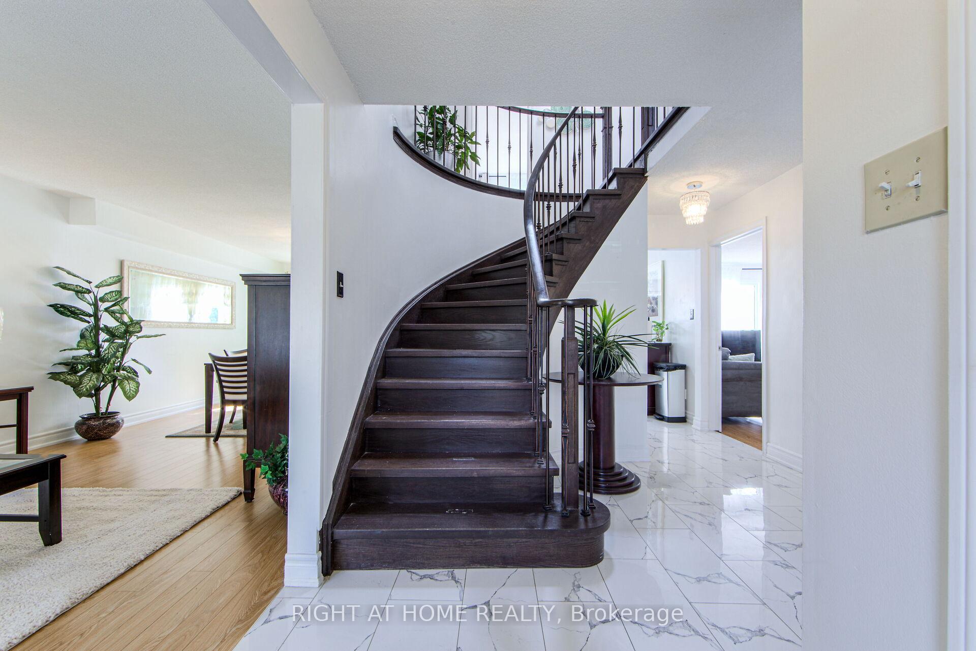 70 Longsword Dr, Toronto, ON M1V3A3 | 4 Bedroom 4 Bathroom Detached House | Image 6