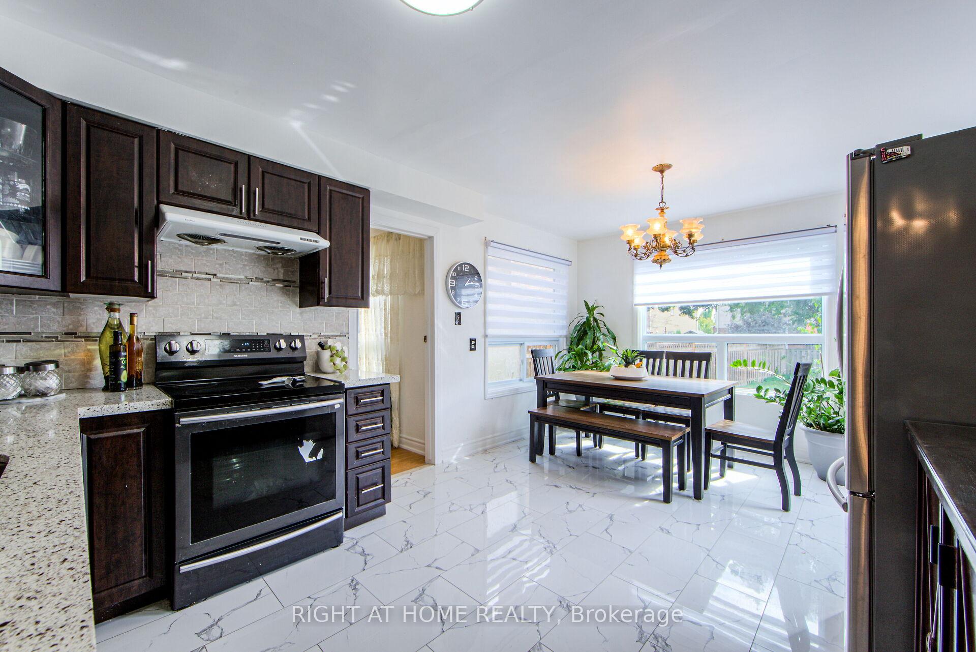 70 Longsword Dr, Toronto, ON M1V3A3 | 4 Bedroom 4 Bathroom Detached House | Image 9