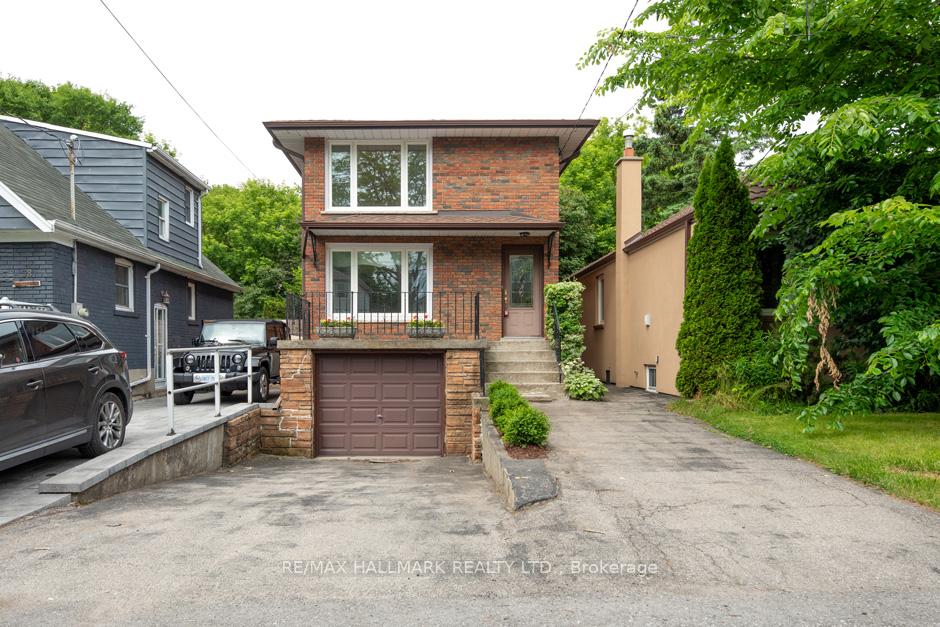 40 Claremore Ave, Toronto, ON M1N3R9 | 3 Bedroom 2 Bathroom Detached House | Image 1