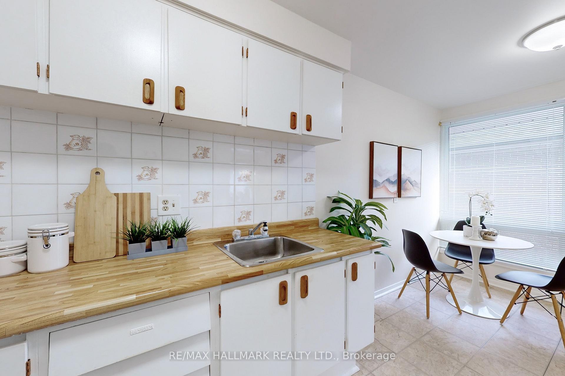 33 Shoreland Cres, Toronto, ON M1G1M4 | 3 Bedroom 1 Bathroom Detached House | Image 13