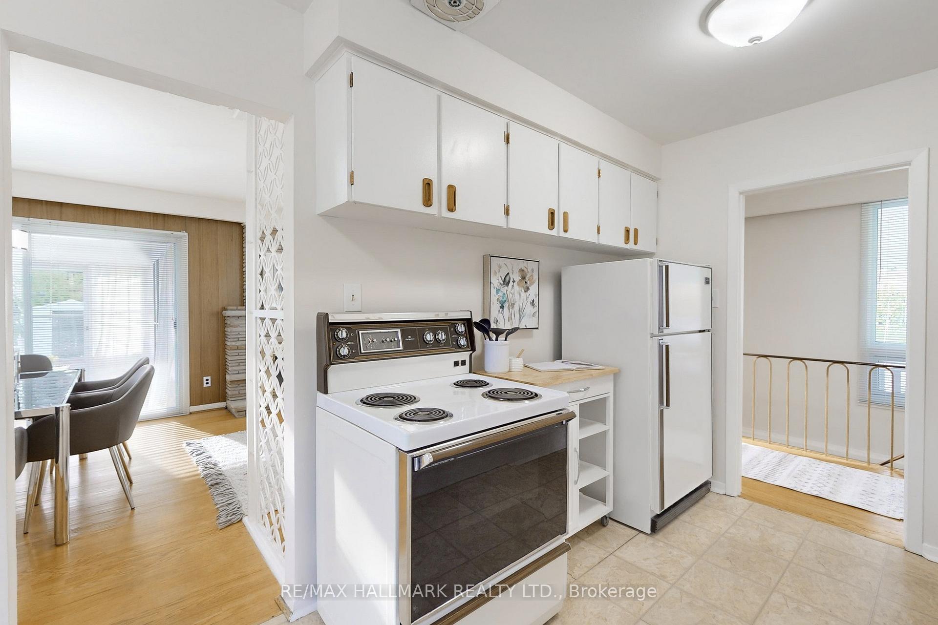 33 Shoreland Cres, Toronto, ON M1G1M4 | 3 Bedroom 1 Bathroom Detached House | Image 15