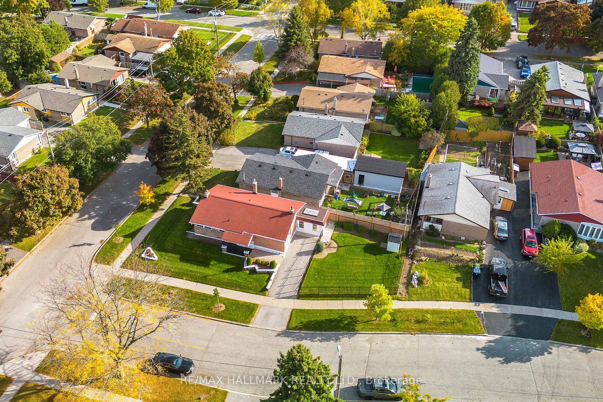 33 Shoreland Cres, Toronto, ON M1G1M4 | 3 Bedroom 1 Bathroom Detached House | Image 37