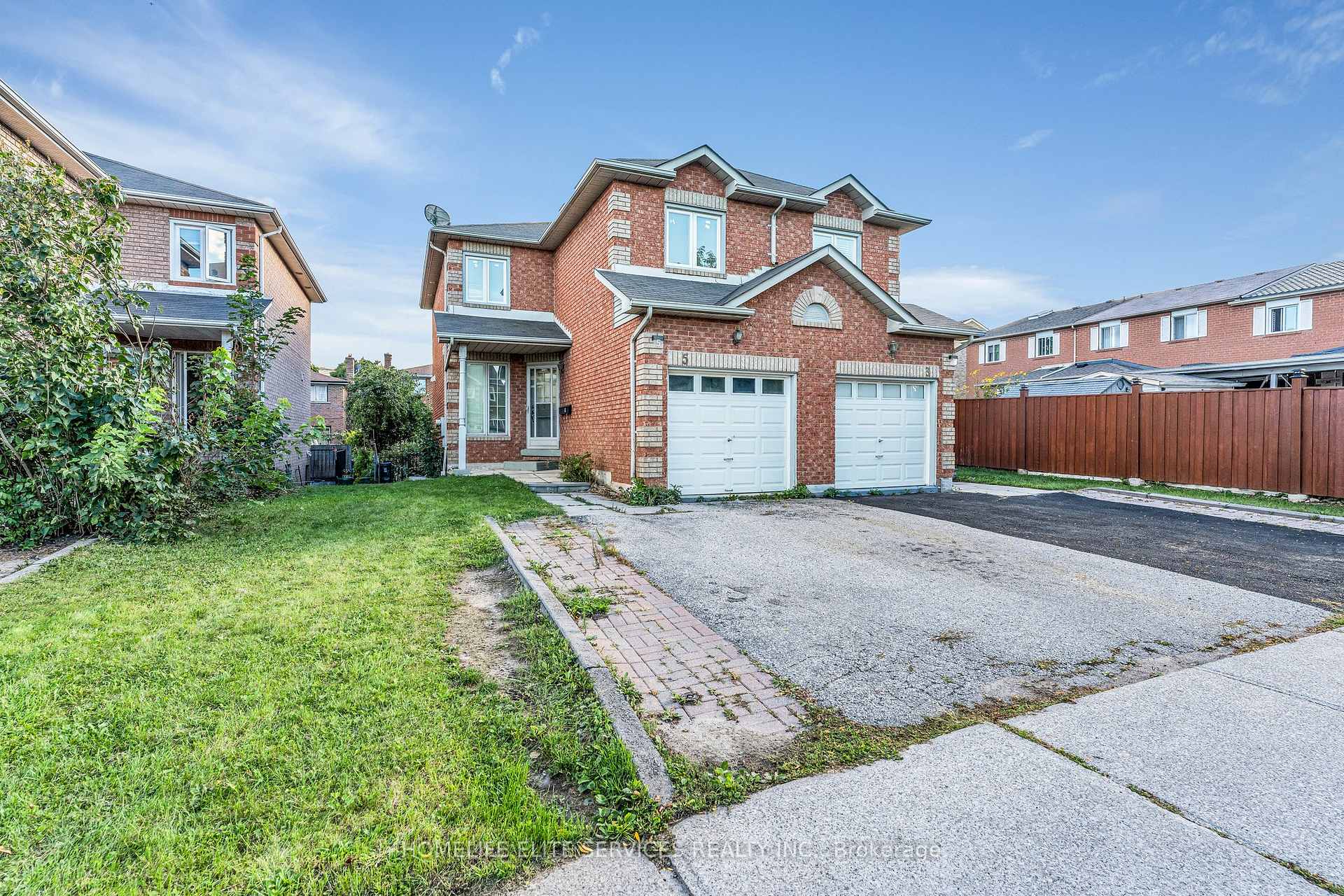5 Lenthall Ave, Toronto, ON M1B2C7 | 3 Bedroom 4 Bathroom Semi-Detached House | Image 2