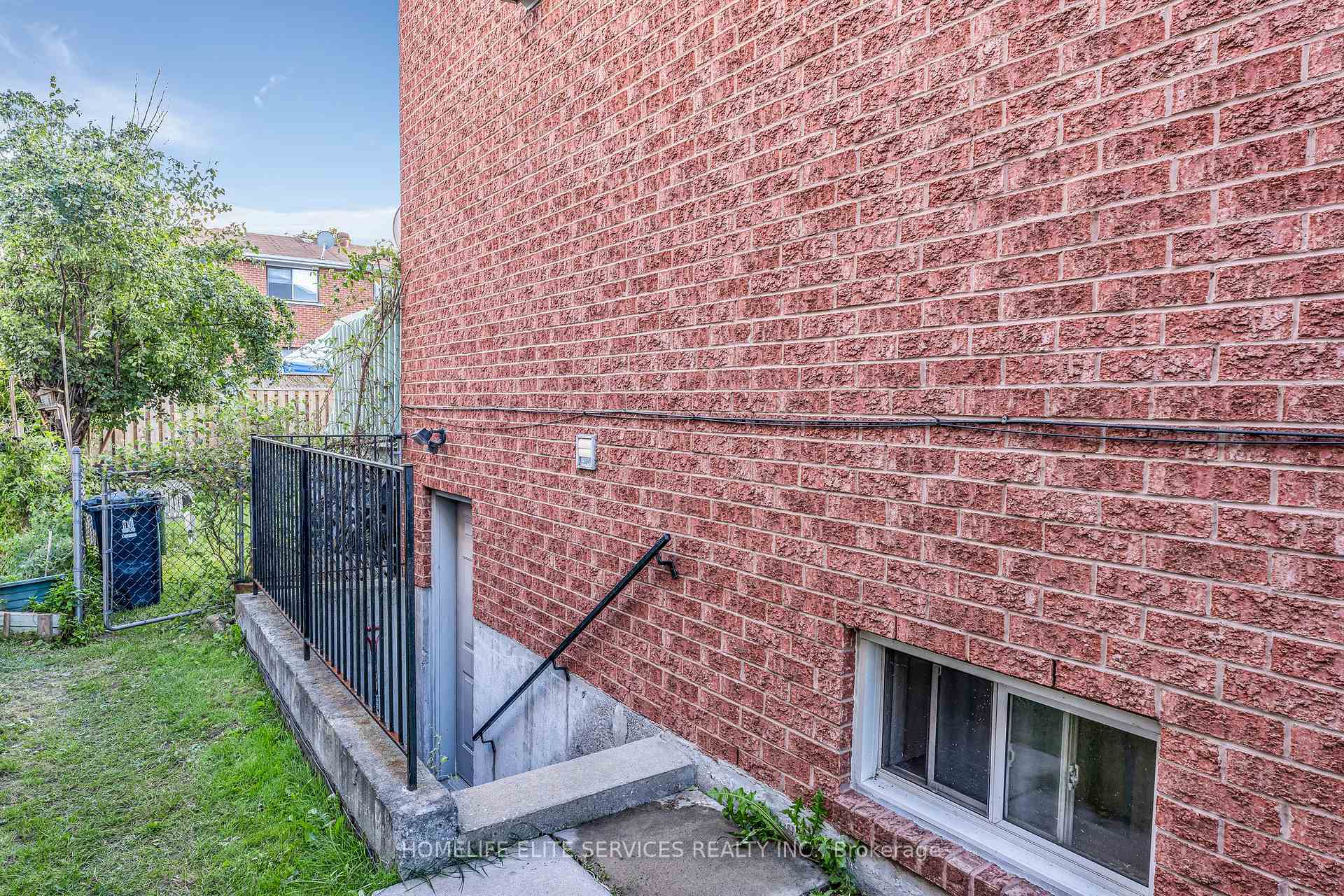 5 Lenthall Ave, Toronto, ON M1B2C7 | 3 Bedroom 4 Bathroom Semi-Detached House | Image 3