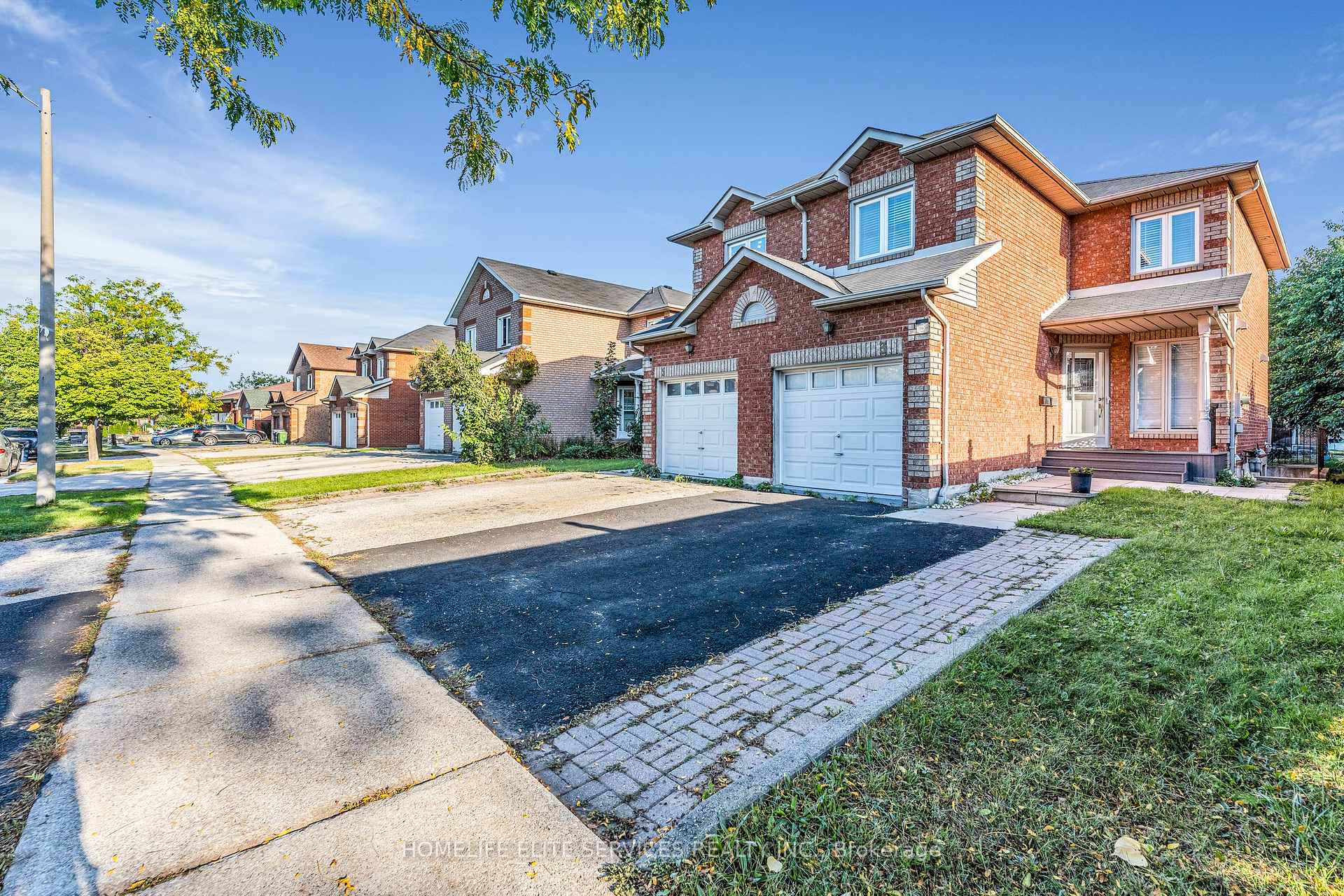 5 Lenthall Ave, Toronto, ON M1B2C7 | 3 Bedroom 4 Bathroom Semi-Detached House | Image 7