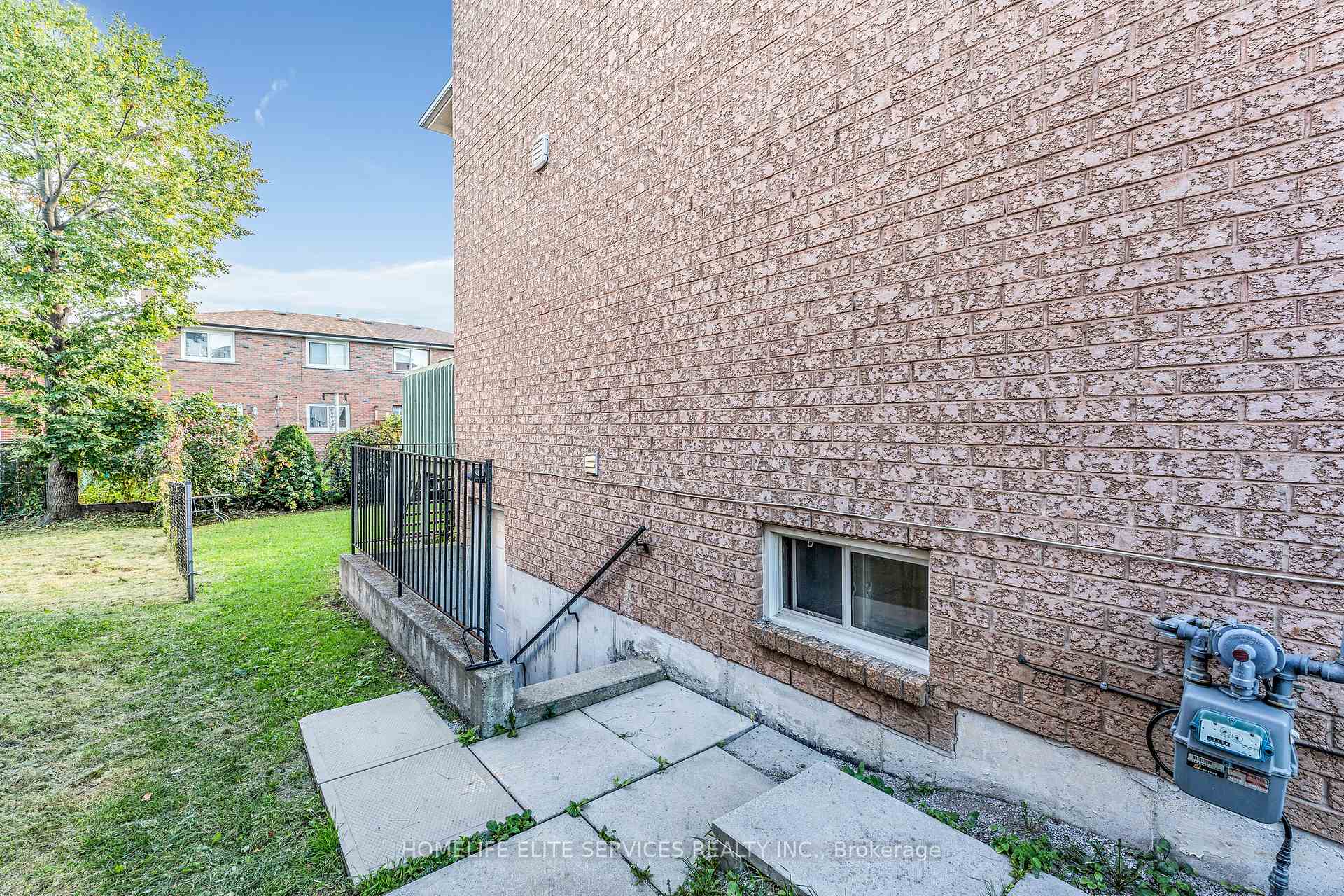 9 Lenthall Ave, Toronto, ON M1B2C7 | 3 Bedroom 4 Bathroom Semi-Detached House | Image 3