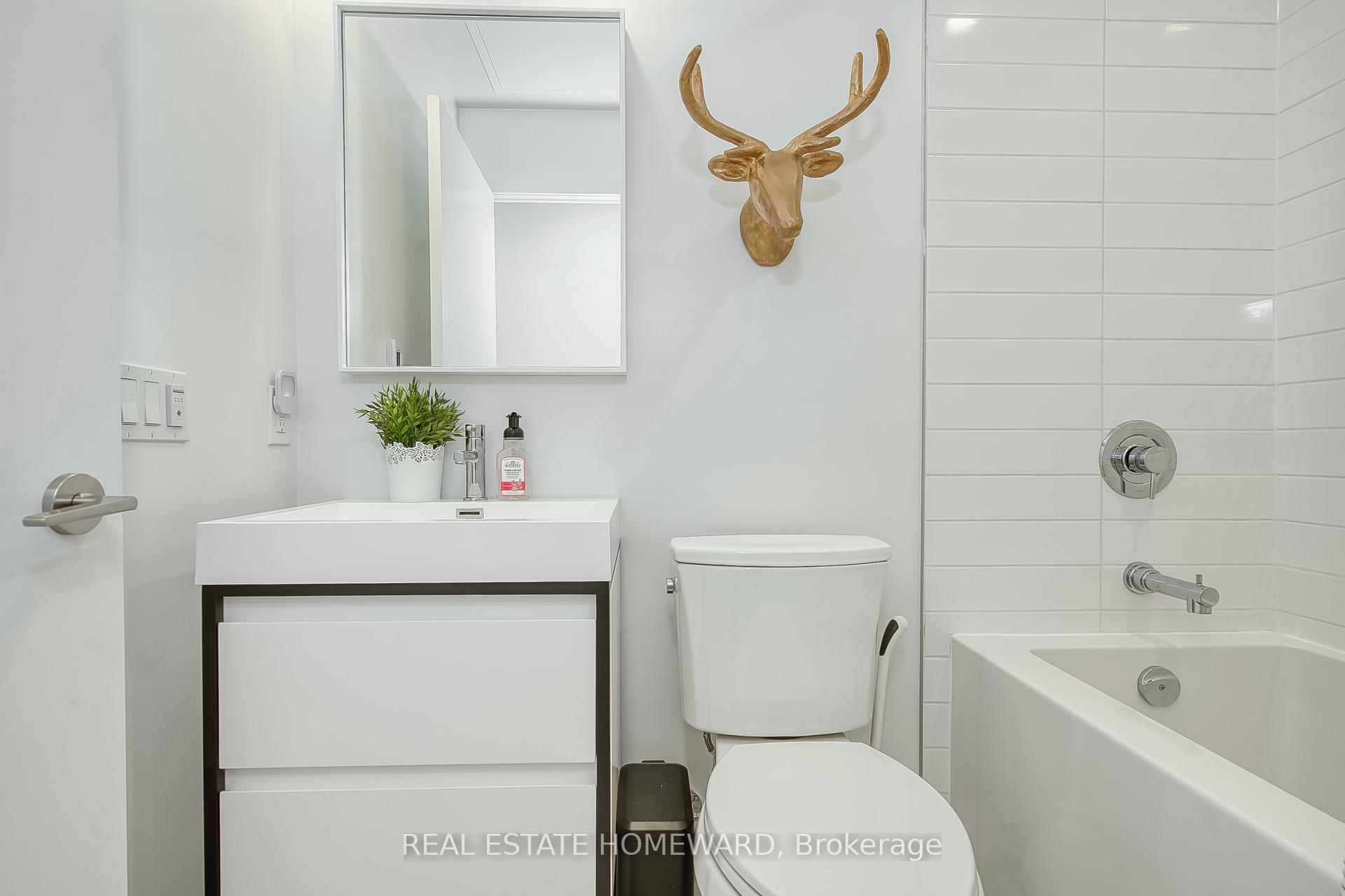 #131 - 156 Logan Ave, Toronto, ON M4M2N3 | 2 Bedroom 3 Bathroom Condo Townhouse | Image 27