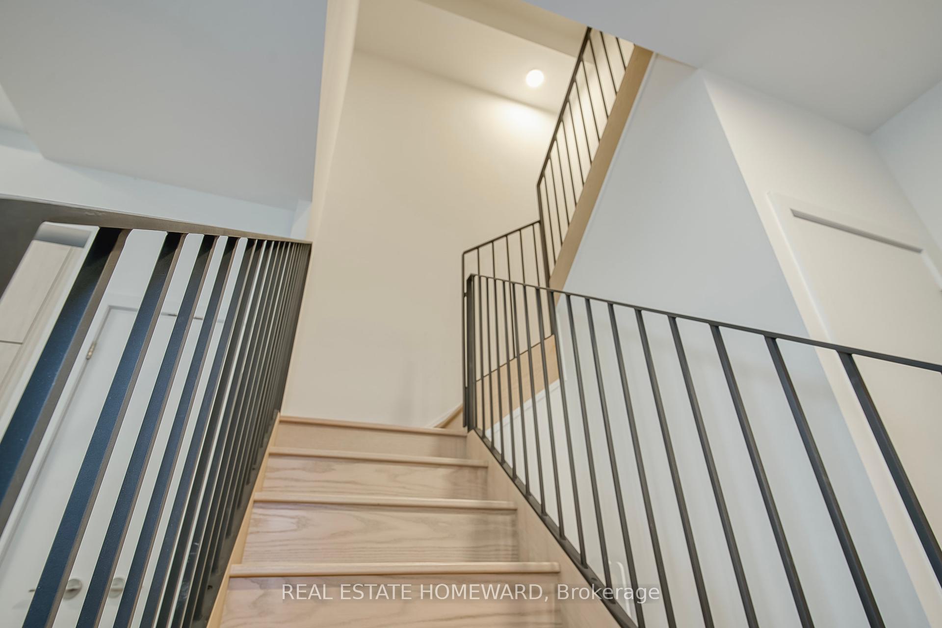 #131 - 156 Logan Ave, Toronto, ON M4M2N3 | 2 Bedroom 3 Bathroom Condo Townhouse | Image 31