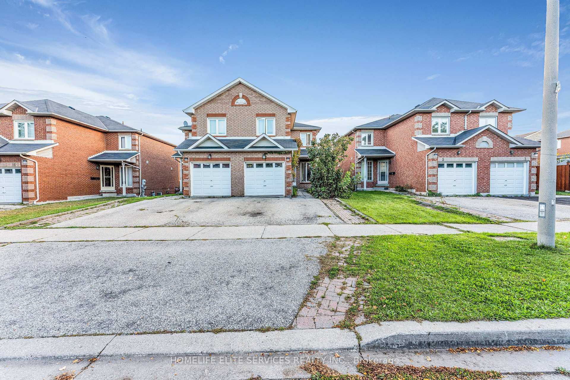 7 Lenthall Ave, Toronto, ON M1B2C7 | 3 Bedroom 4 Bathroom Semi-Detached House | Image 2
