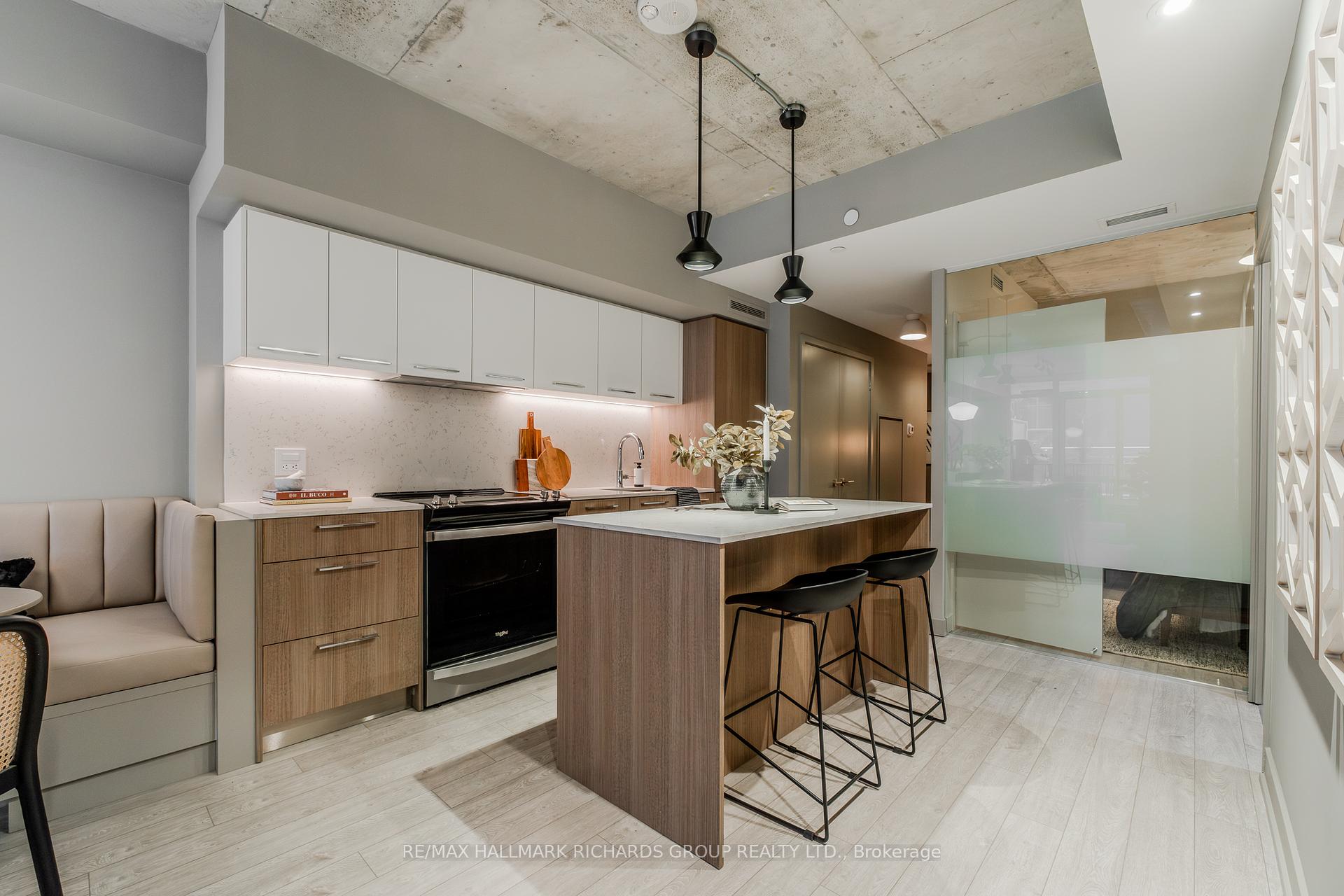 #207 - 665 Queen St E, Toronto, ON M4M0G3 | 2 Bedroom 2 Bathroom Condo Apt | Image 4