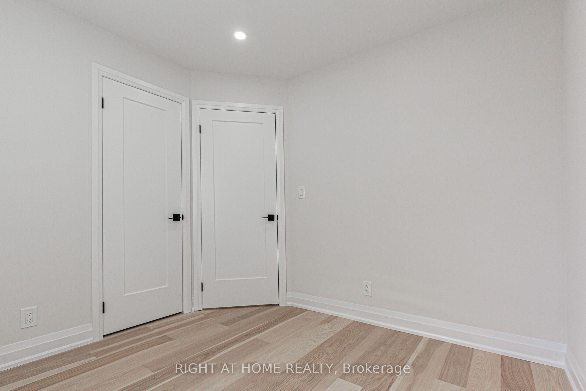 961 Victoria Pk Ave, Toronto, ON M4B2J4 | 2 Bedroom 2 Bathroom Detached House | Image 18