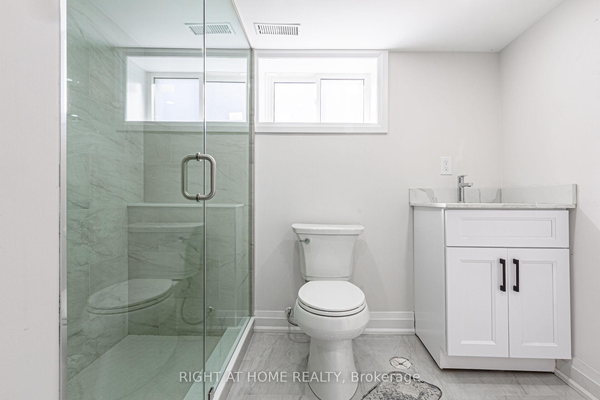 961 Victoria Pk Ave, Toronto, ON M4B2J4 | 2 Bedroom 2 Bathroom Detached House | Image 29