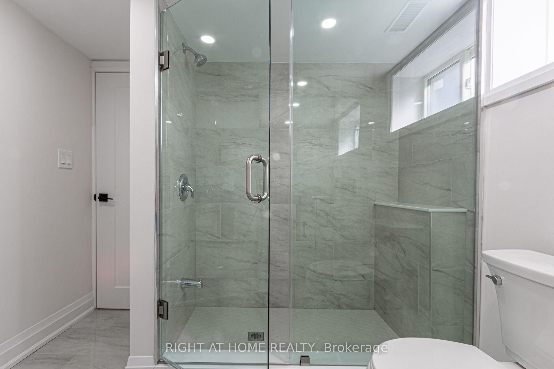 961 Victoria Pk Ave, Toronto, ON M4B2J4 | 2 Bedroom 2 Bathroom Detached House | Image 30