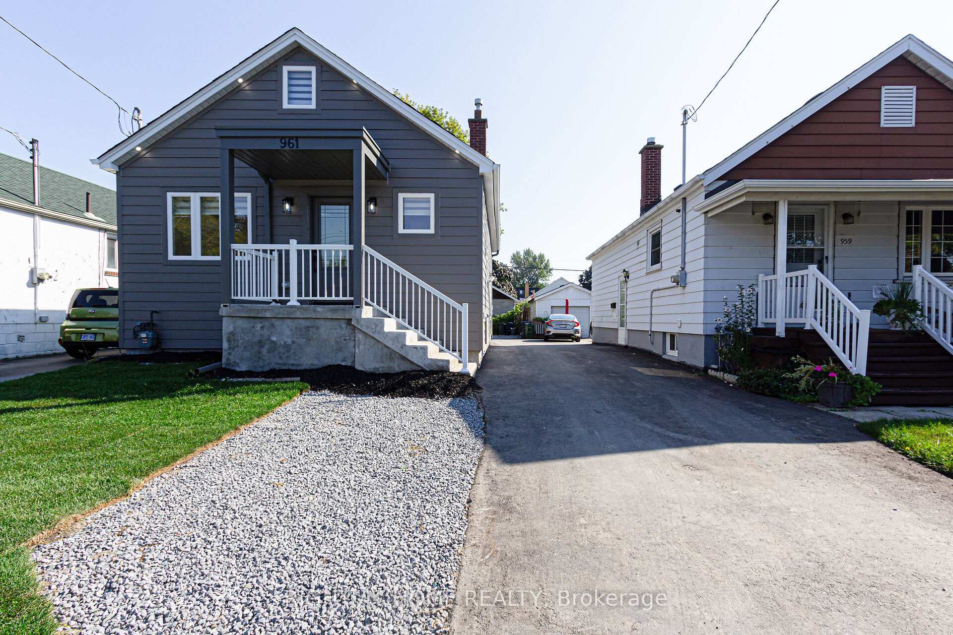 961 Victoria Pk Ave, Toronto, ON M4B2J4 | 2 Bedroom 2 Bathroom Detached House | Image 35