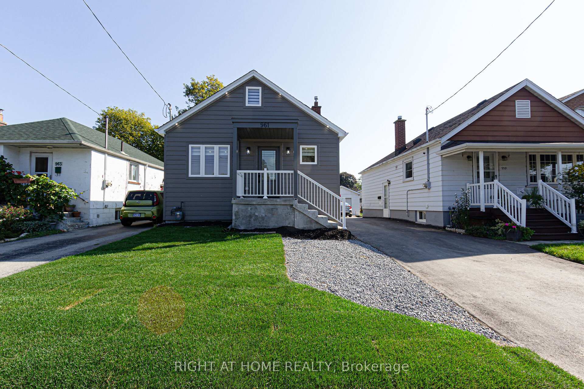 961 Victoria Pk Ave, Toronto, ON M4B2J4 | 2 Bedroom 2 Bathroom Detached House | Image 39