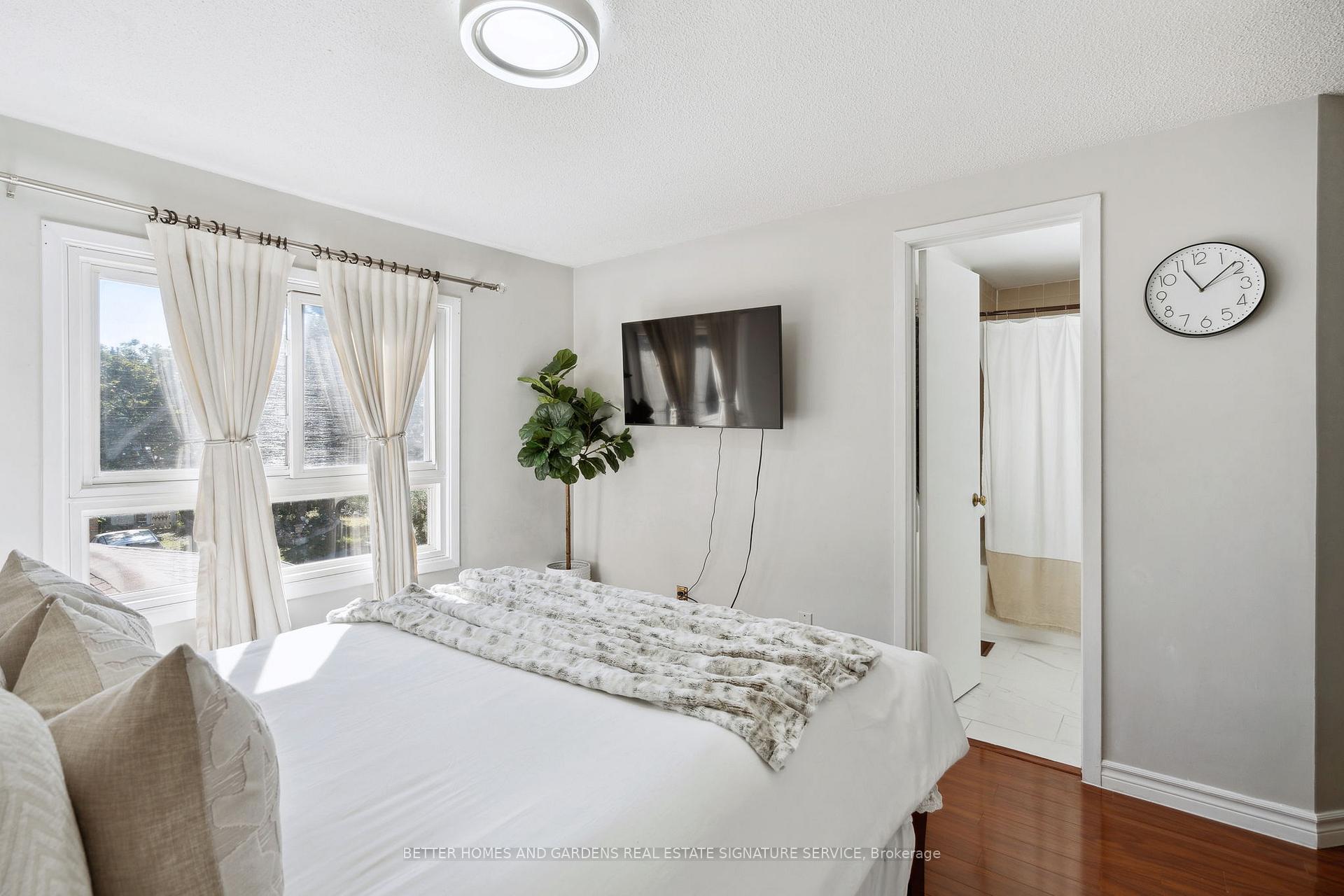 20 Scarfair Ptwy, Toronto, ON M1B4E8 | 3 Bedroom 4 Bathroom Detached House | Image 26