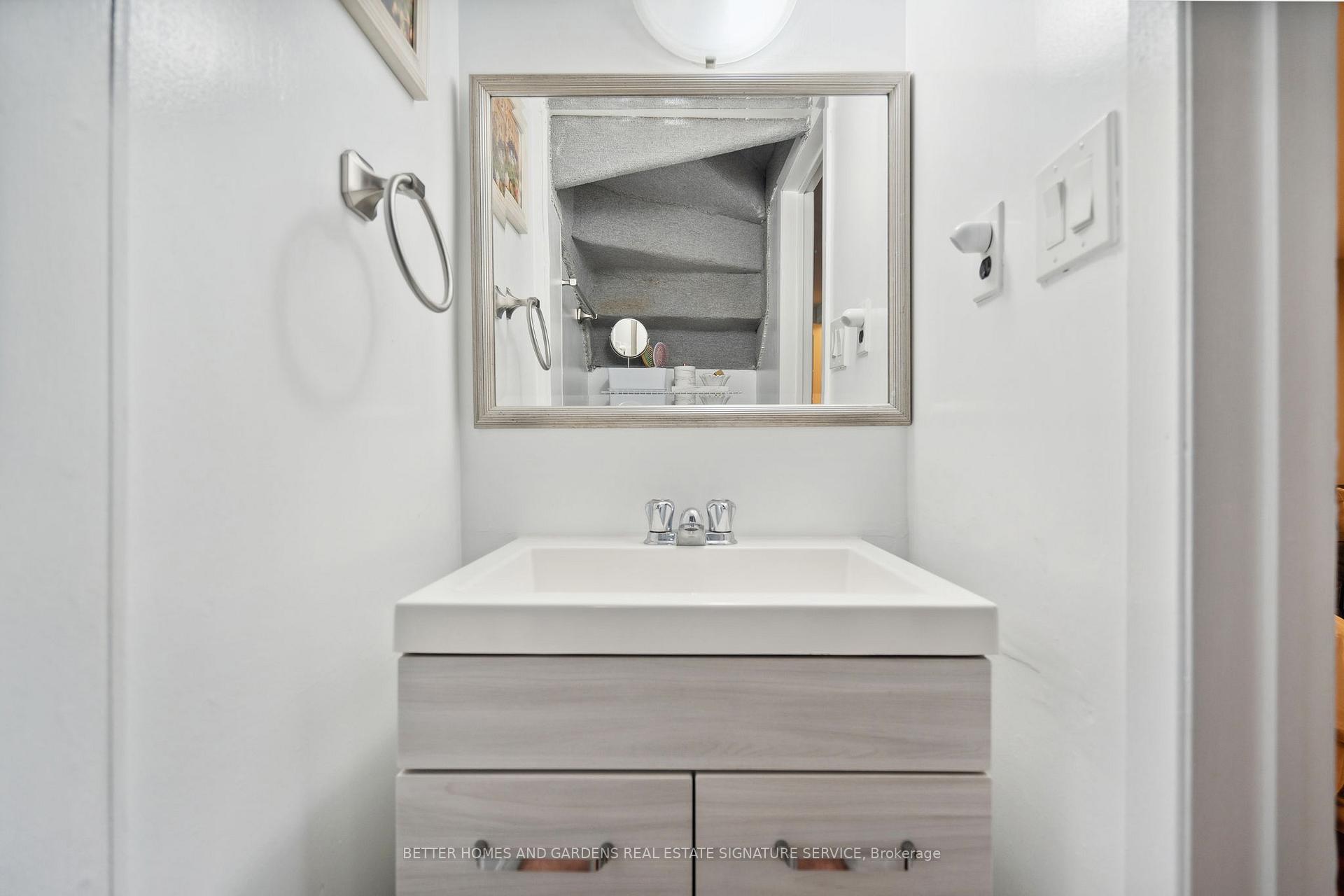 20 Scarfair Ptwy, Toronto, ON M1B4E8 | 3 Bedroom 4 Bathroom Detached House | Image 37