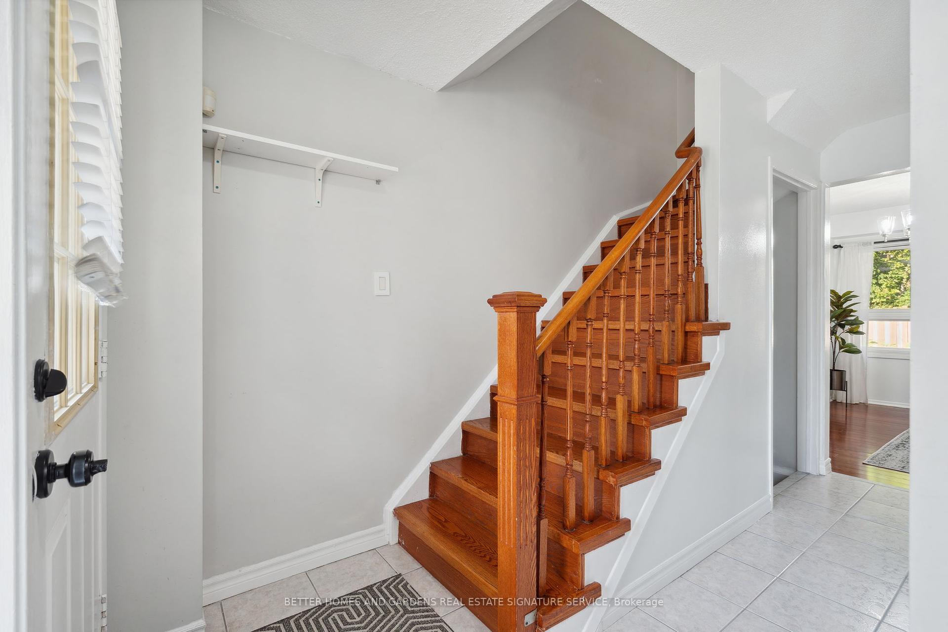 20 Scarfair Ptwy, Toronto, ON M1B4E8 | 3 Bedroom 4 Bathroom Detached House | Image 6