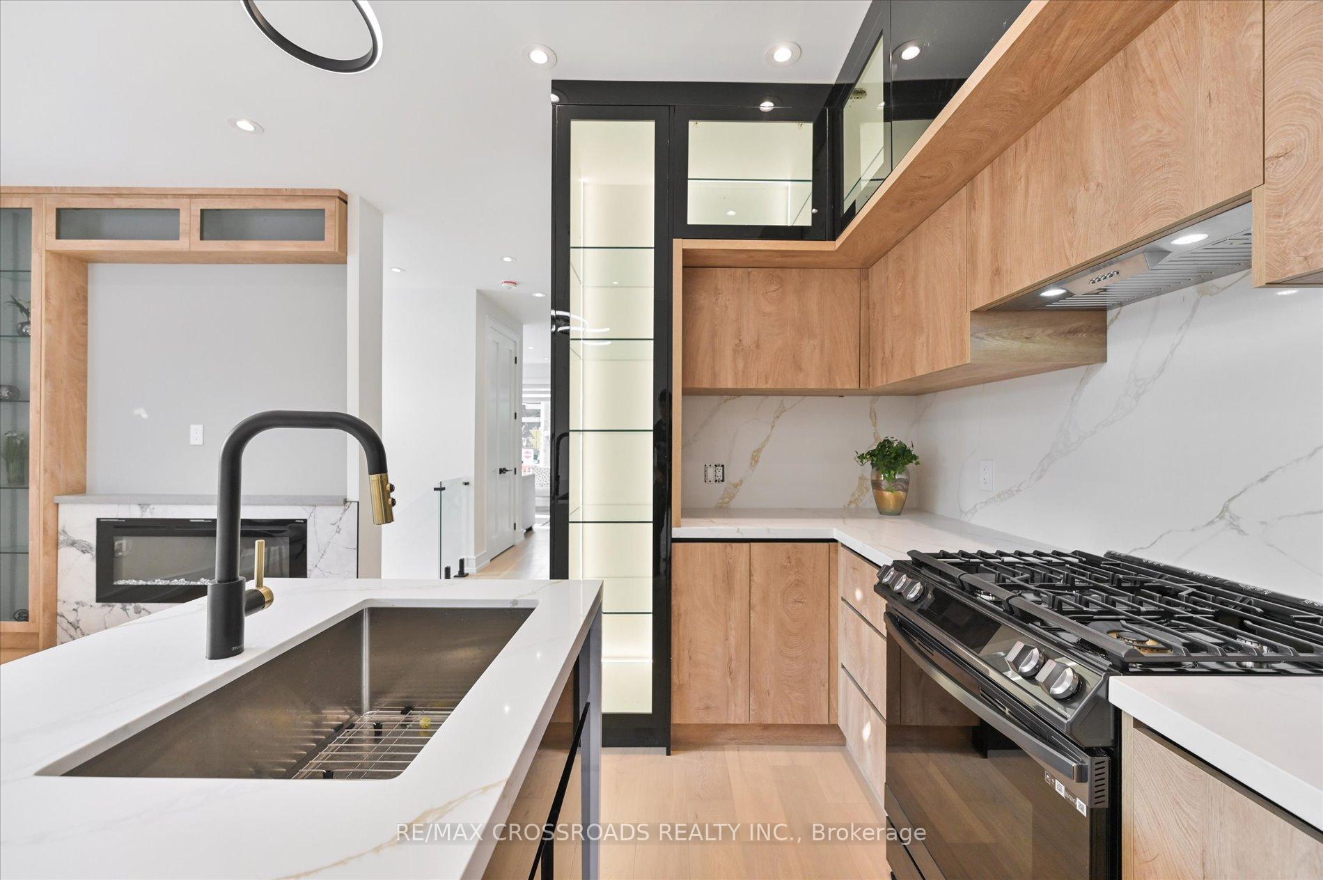 157 O'connor Dr, Toronto, ON M4J2S7 | 3 Bedroom 5 Bathroom Detached House | Image 10