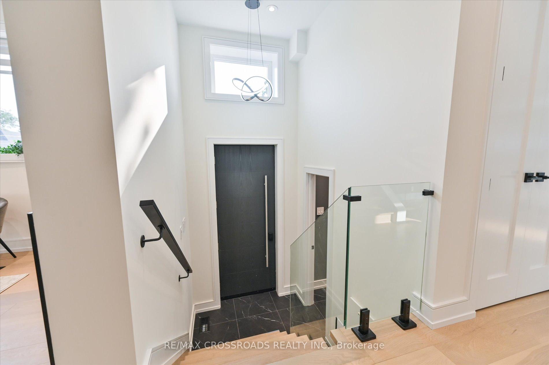 157 O'connor Dr, Toronto, ON M4J2S7 | 3 Bedroom 5 Bathroom Detached House | Image 4